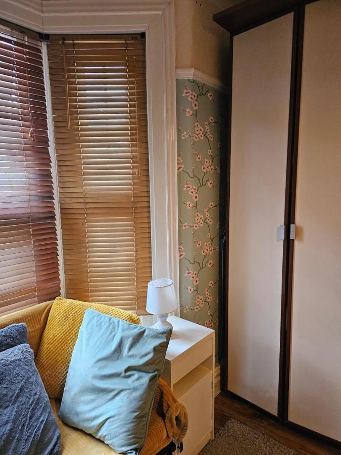 Ensuite Double Room Elizabeth Line Abbeywood Abbey Wood ภายนอก รูปภาพ